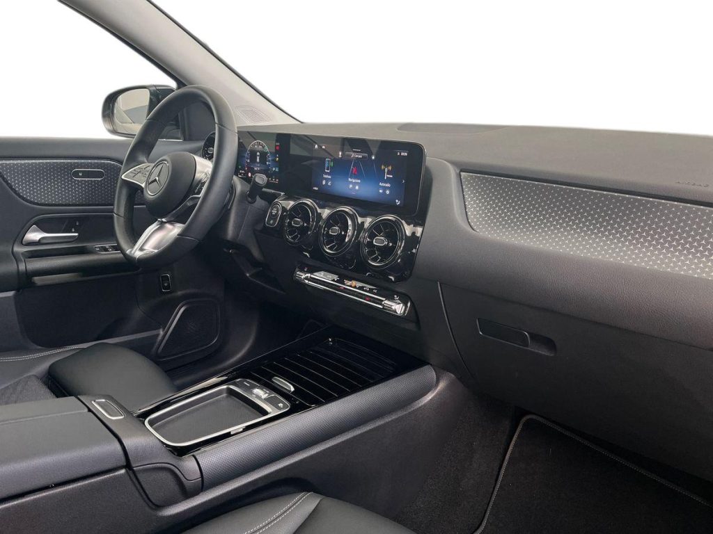 MERCEDES-BENZ GLA 180 d Automatic Advanced auto - 16