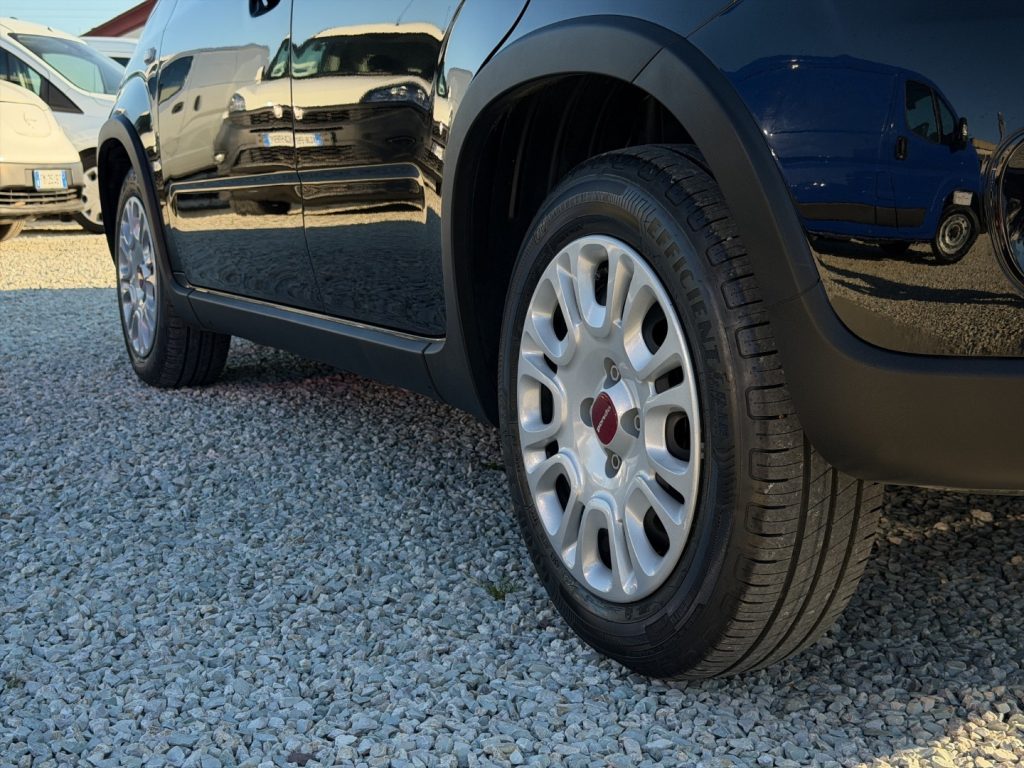 FIAT Panda 1.0 70CV HYBRID - 16