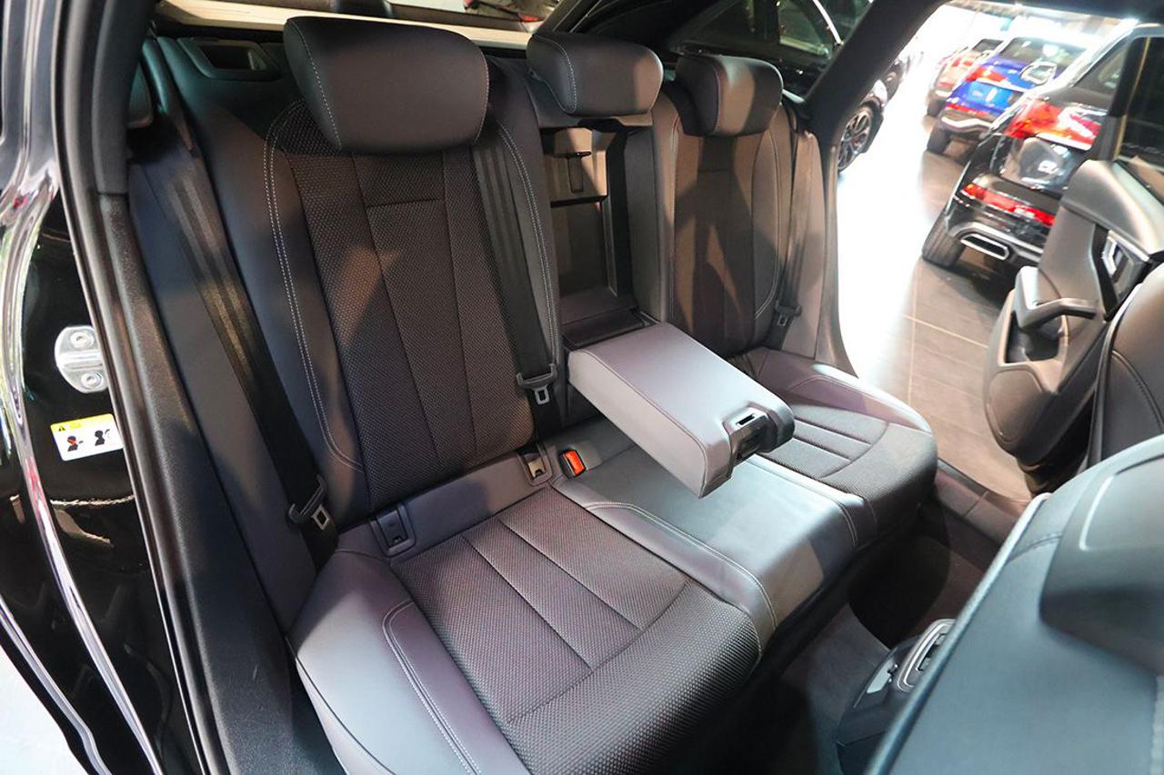 AUDI A4 35 TDI Avant S-Tronic S-Line - 20