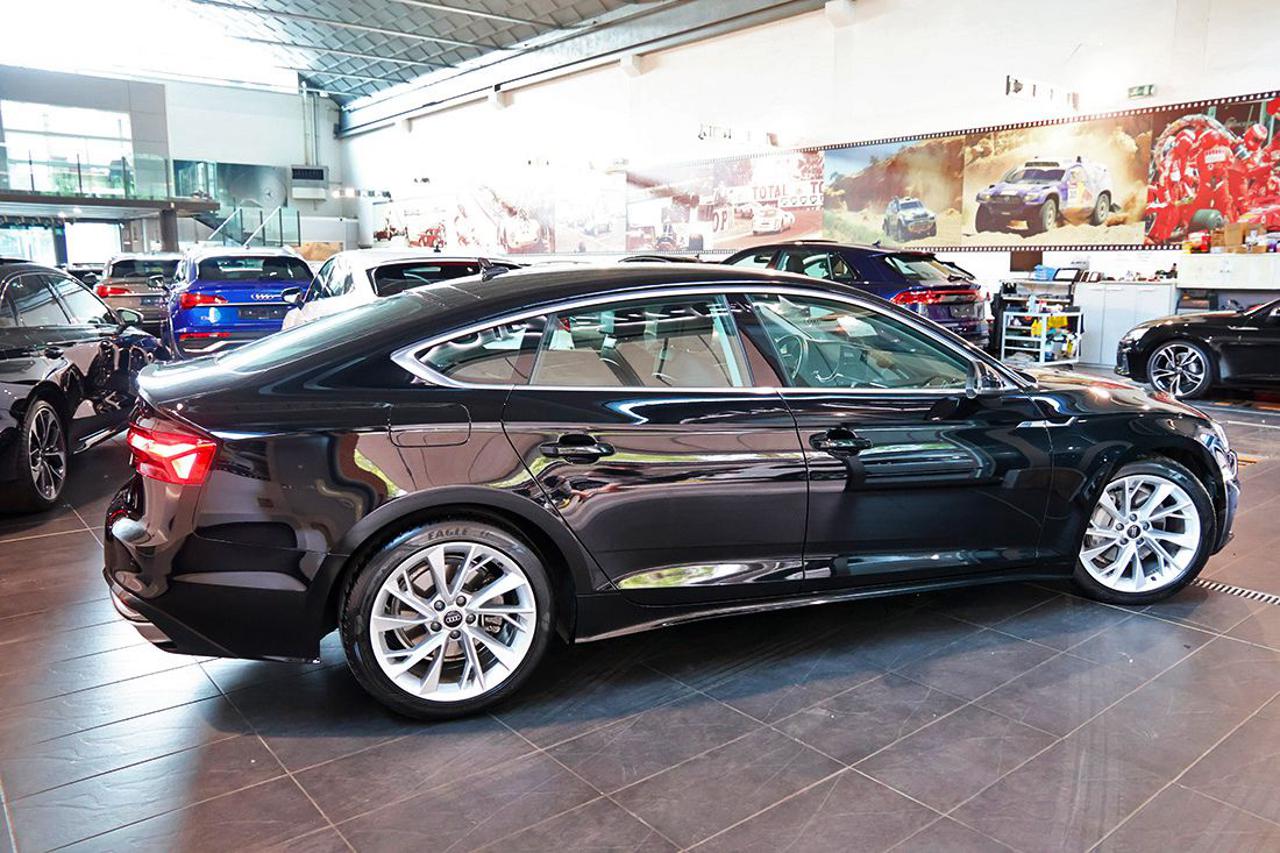 AUDI A5 40 TDI Sportback S-Tronic Business Advanced - 10