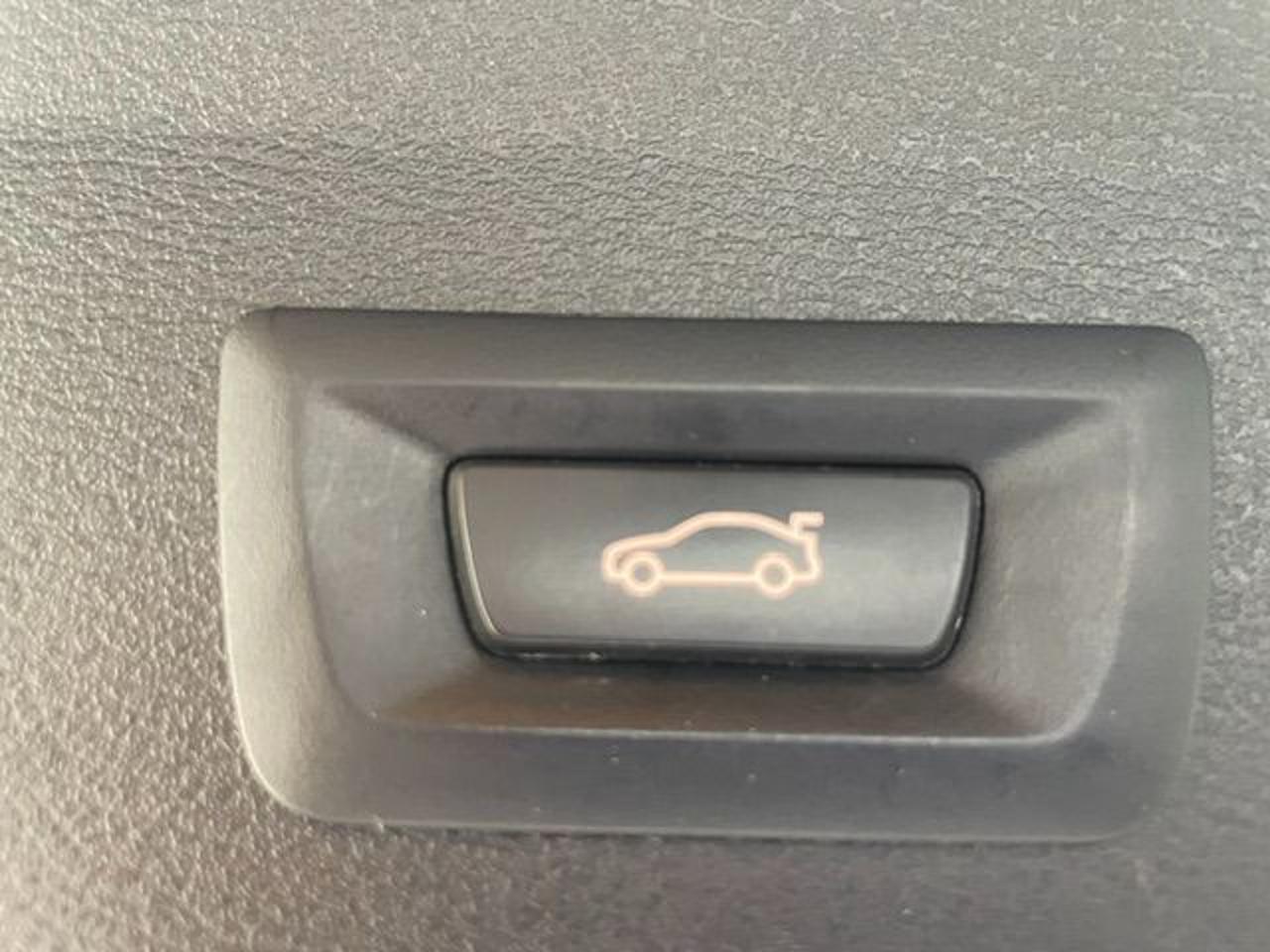 BMW X1 sDrive18d Business Advantage Automatico - 8