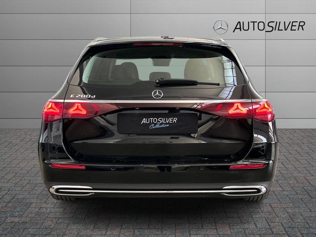 MERCEDES-BENZ E 200 d Mild hybrid Advanced - 4