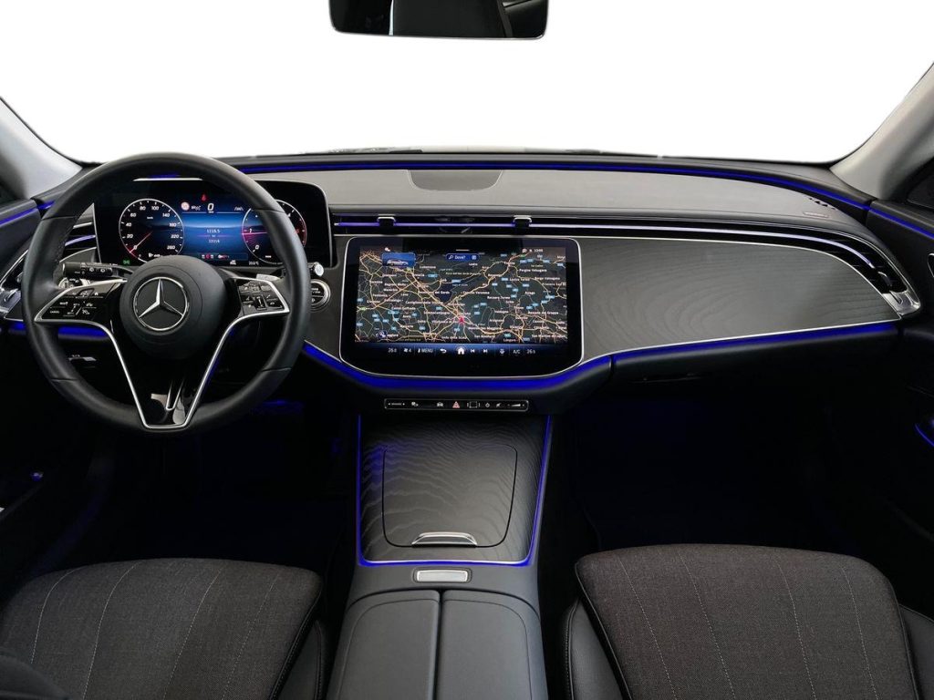 MERCEDES-BENZ E 200 d Mild hybrid Advanced - 9