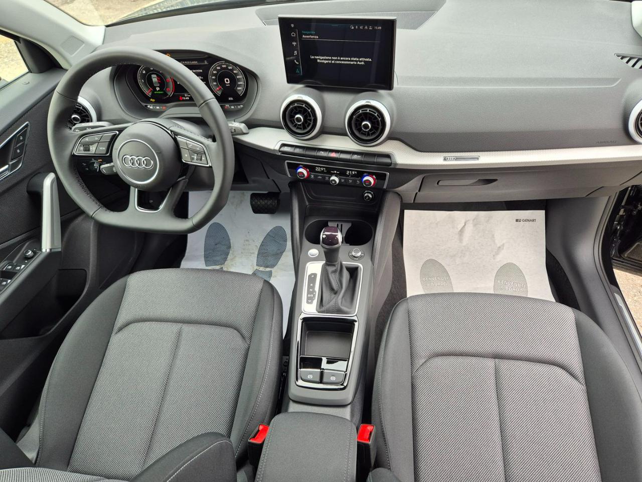 AUDI Q2 35 TDI quattro S tronic S line Edition - 13