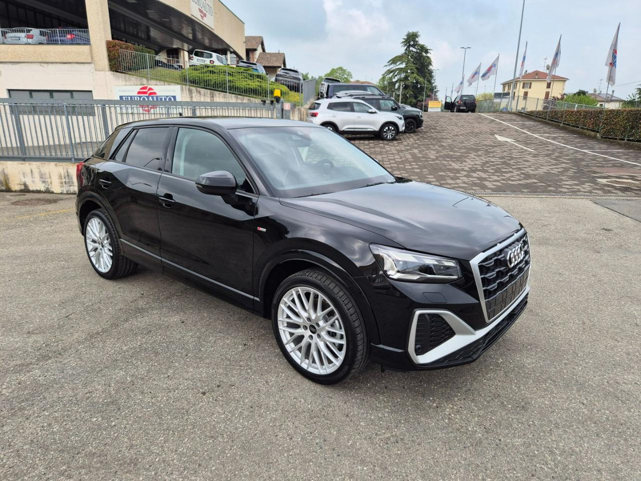 AUDI Q2 35 TDI quattro S tronic S line Edition - 5