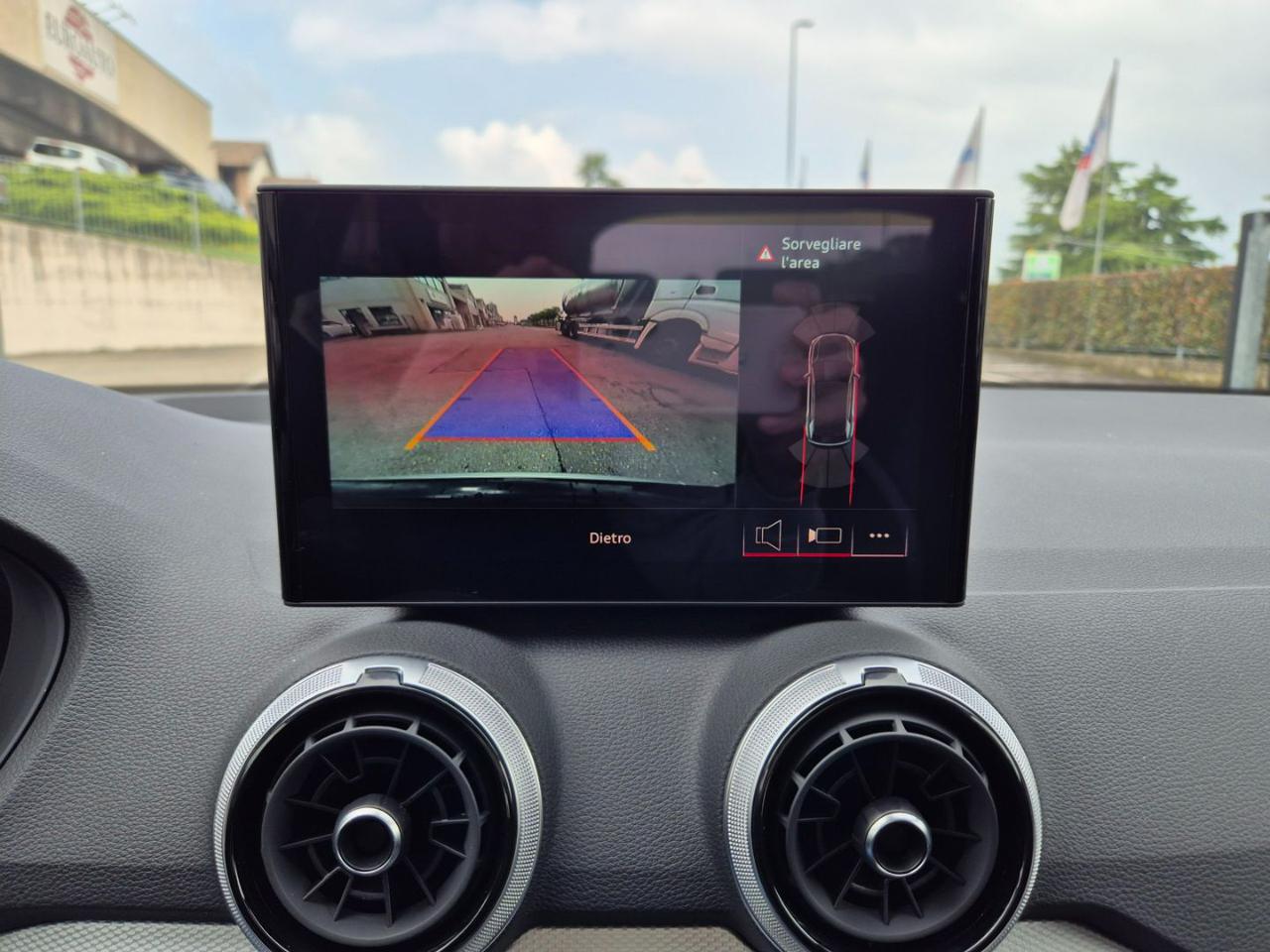 AUDI Q2 35 TDI quattro S tronic S line Edition - 15