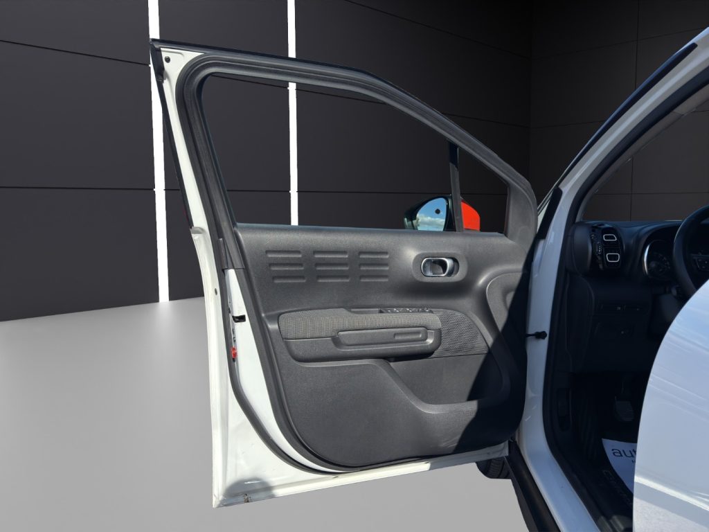CITROEN C3 Aircross BlueHDi 100 S&S Shine - 12