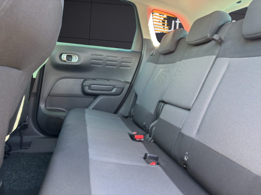 CITROEN C3 Aircross BlueHDi 100 S&S Shine - 13