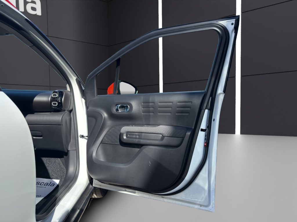 CITROEN C3 Aircross BlueHDi 100 S&S Shine - 17