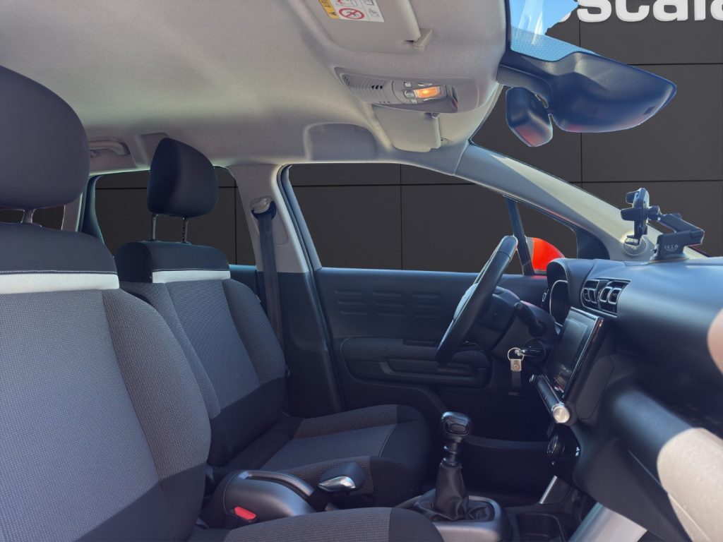 CITROEN C3 Aircross BlueHDi 100 S&S Shine - 18
