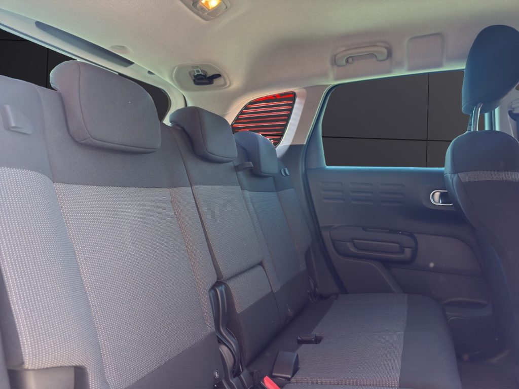 CITROEN C3 Aircross BlueHDi 100 S&S Shine - 19