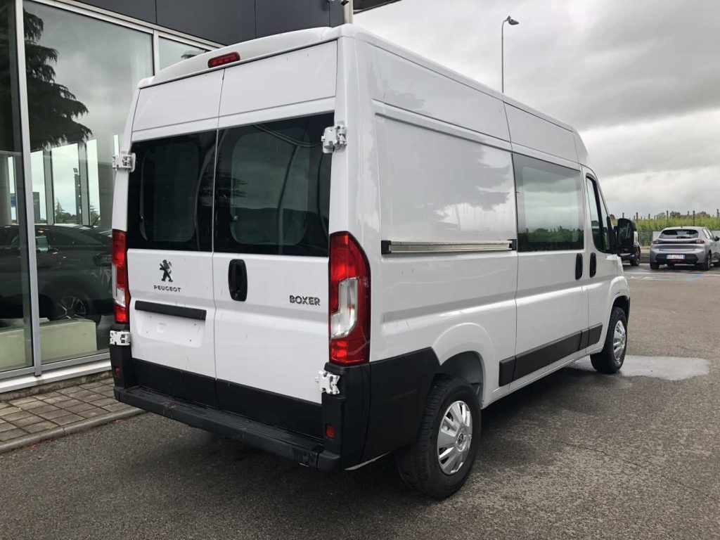 PEUGEOT Boxer 33 2.2 BlueHDi 140 S&S PM-TM Furgone - 4