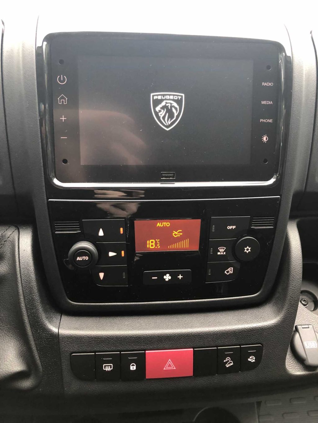 PEUGEOT Boxer 33 2.2 BlueHDi 140 S&S PM-TM Furgone - 7