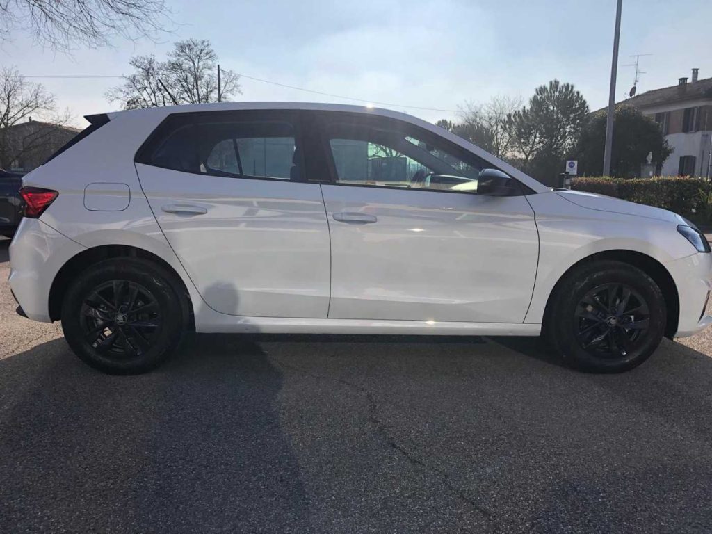 SKODA Fabia 1.0 TSI 95 CV Young Edition - 5