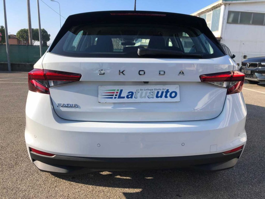 SKODA Fabia 1.0 TSI 95 CV Young Edition - 13