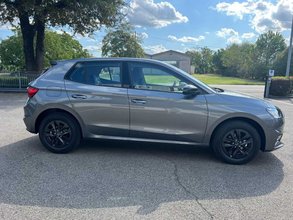 SKODA Fabia 1.0 TSI 95 CV Young Edition - 6