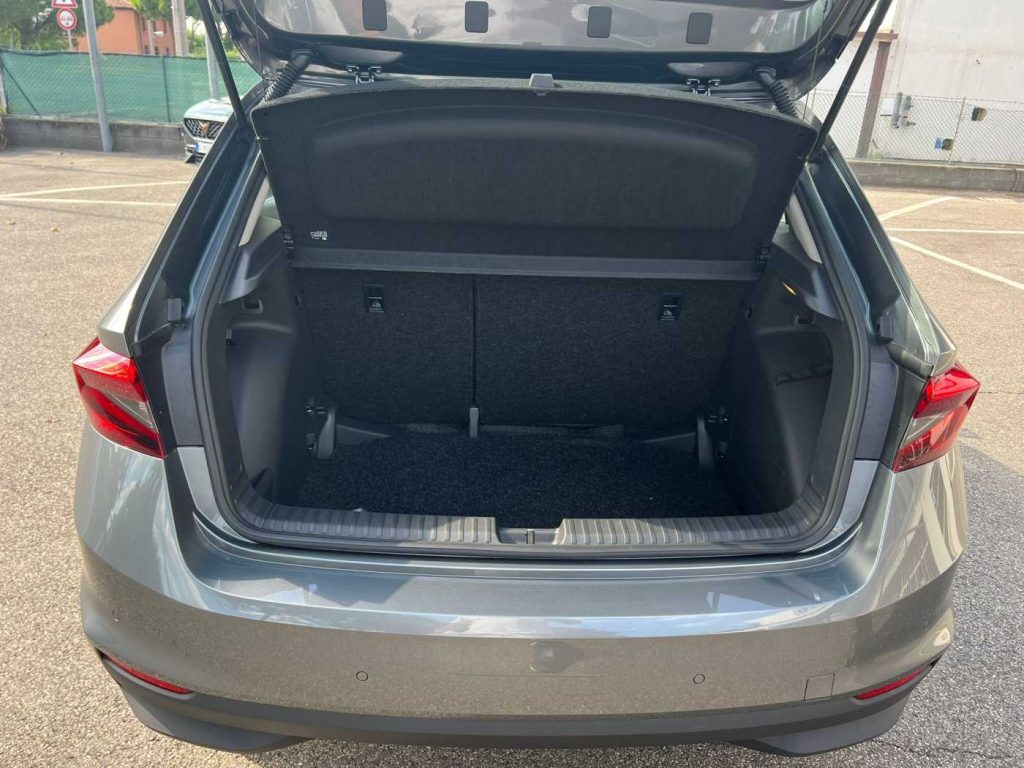 SKODA Fabia 1.0 TSI 95 CV Young Edition - 13