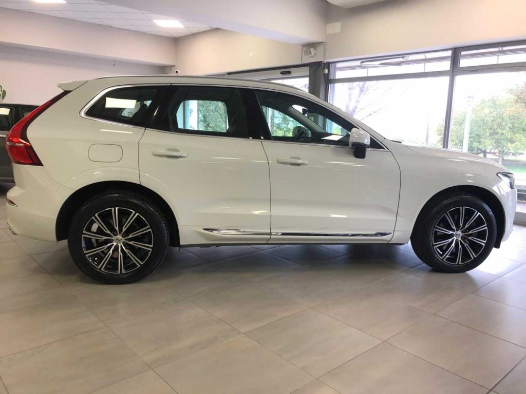 VOLVO XC60 B4 (d) AWD Geartronic Inscription - 5