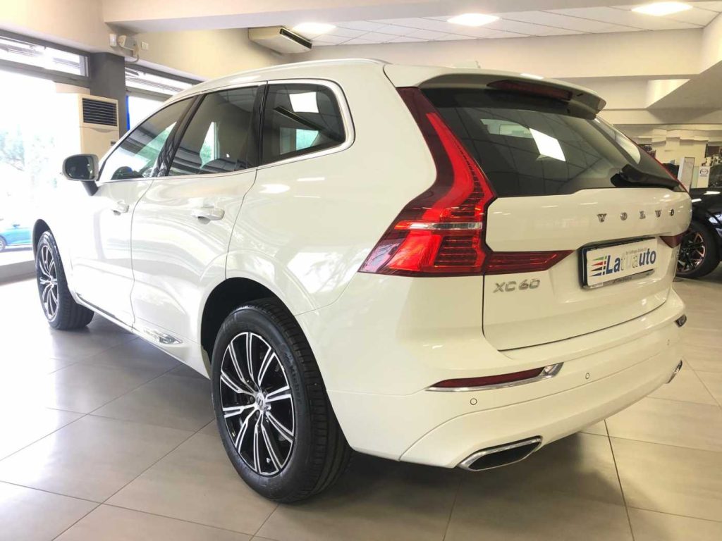 VOLVO XC60 B4 (d) AWD Geartronic Inscription - 6