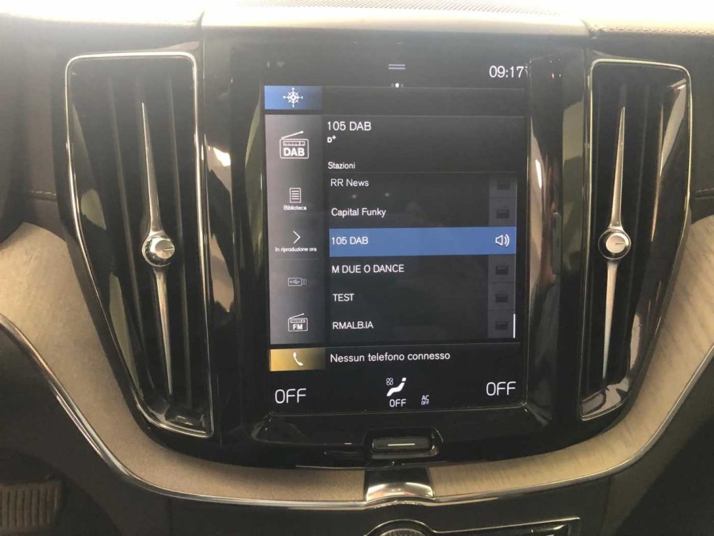 VOLVO XC60 B4 (d) AWD Geartronic Inscription - 12