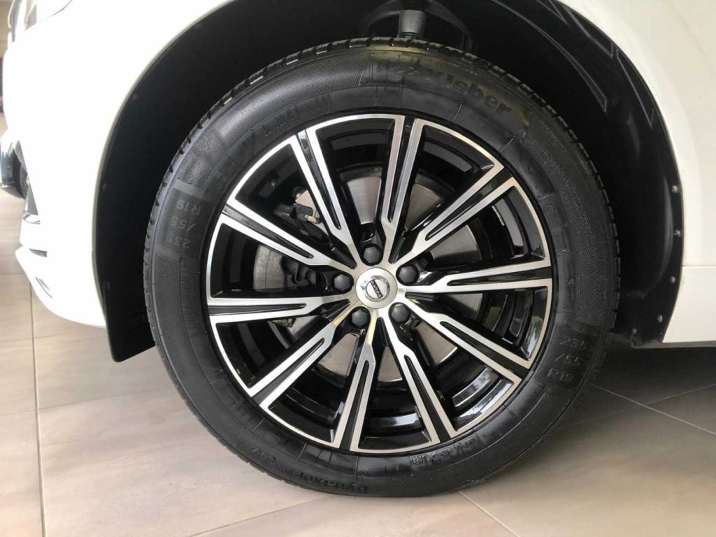 VOLVO XC60 B4 (d) AWD Geartronic Inscription - 15