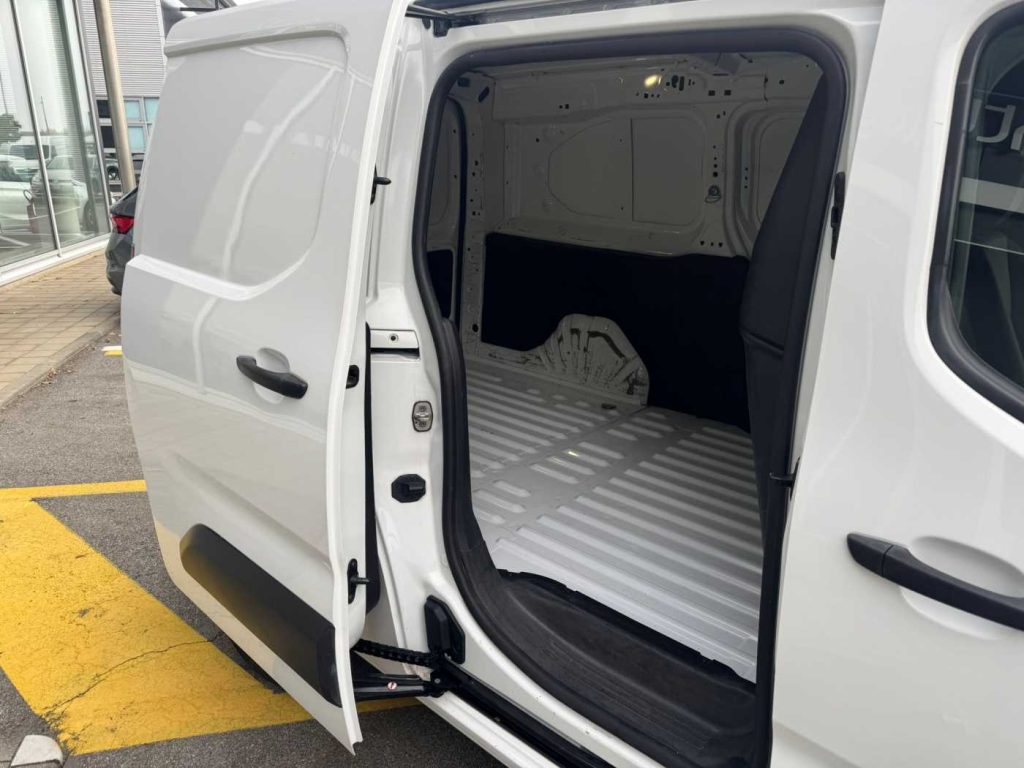 CITROEN Berlingo BlueHDi 100 XL Live - 11