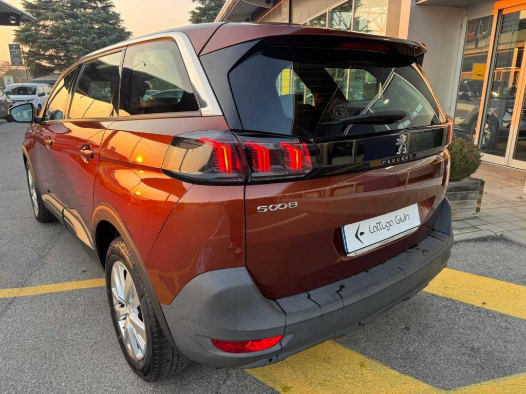 PEUGEOT 5008 BlueHDi 130 S&S Active - 8