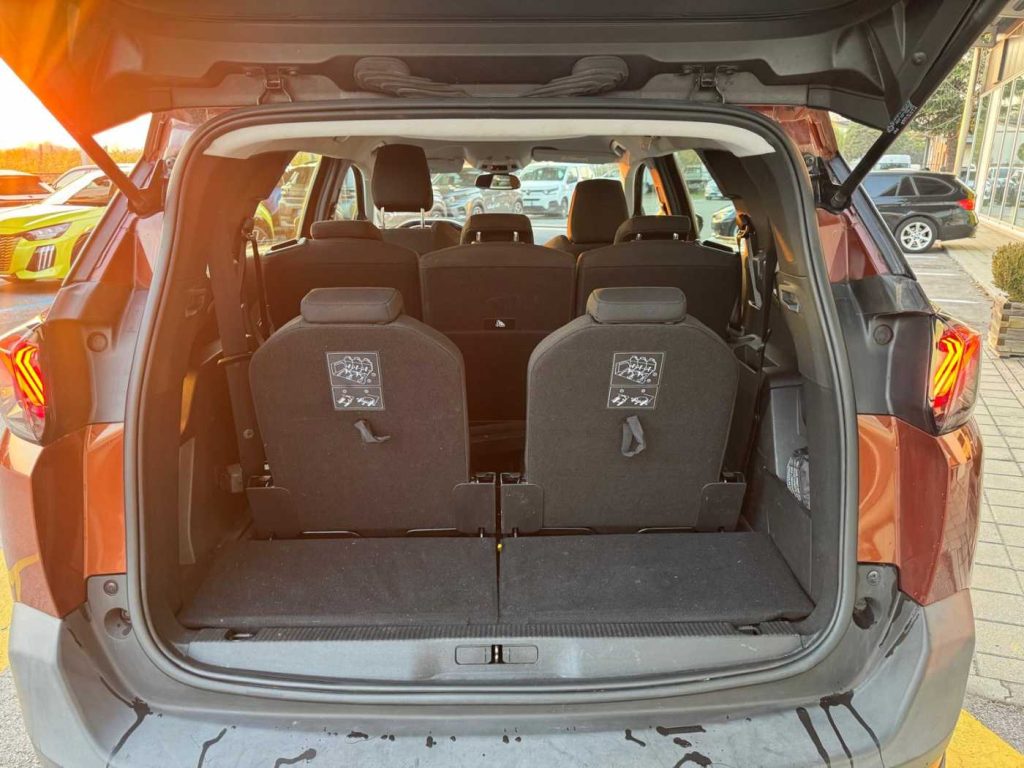 PEUGEOT 5008 BlueHDi 130 S&S Active - 10