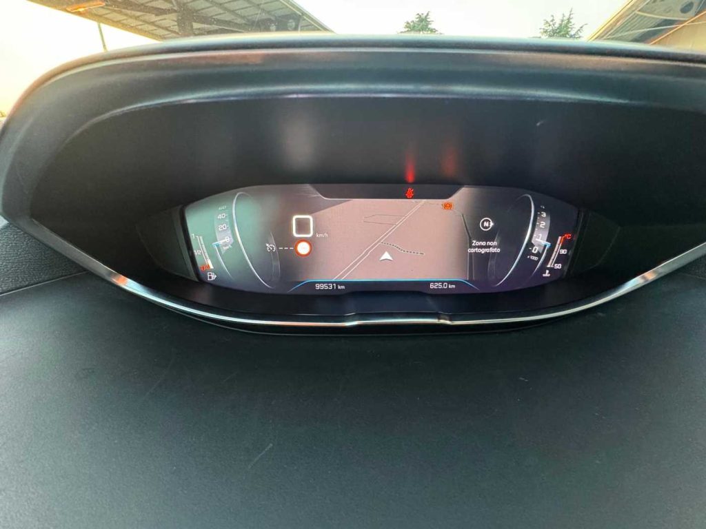 PEUGEOT 5008 BlueHDi 130 S&S Active - 13