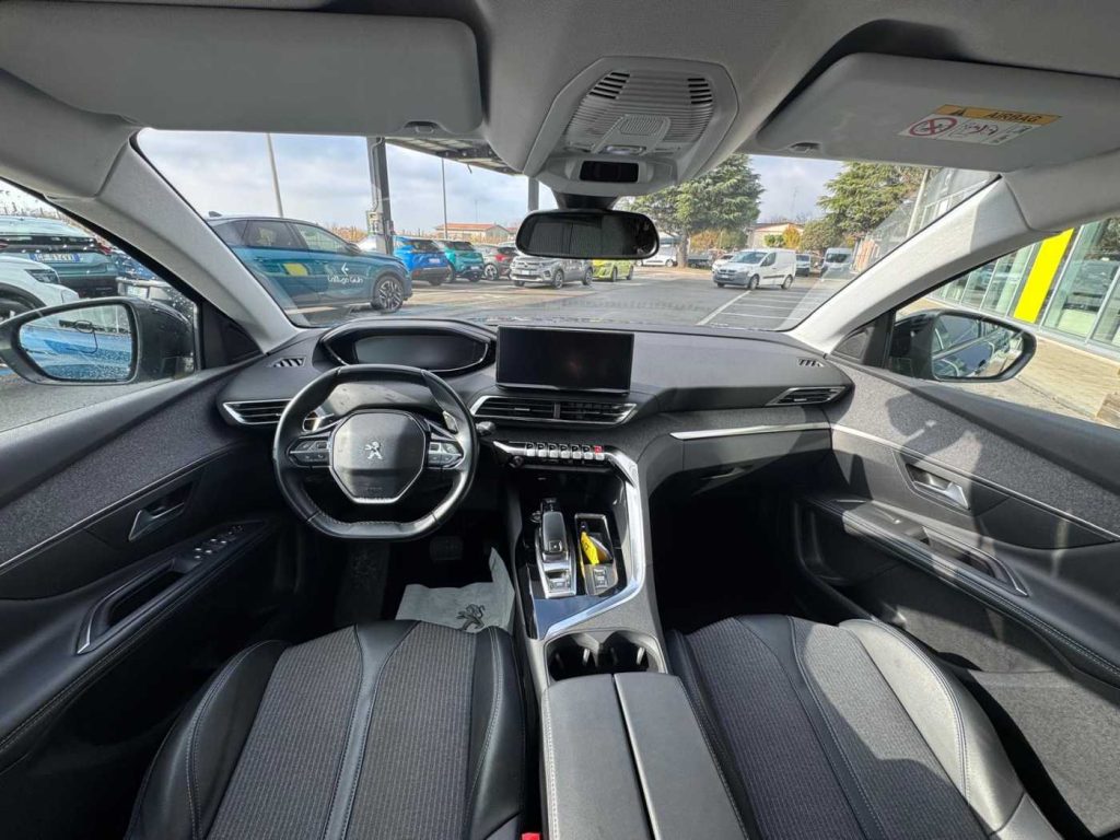 PEUGEOT 3008 BlueHDi 130 S&S EAT8 Allure - 12