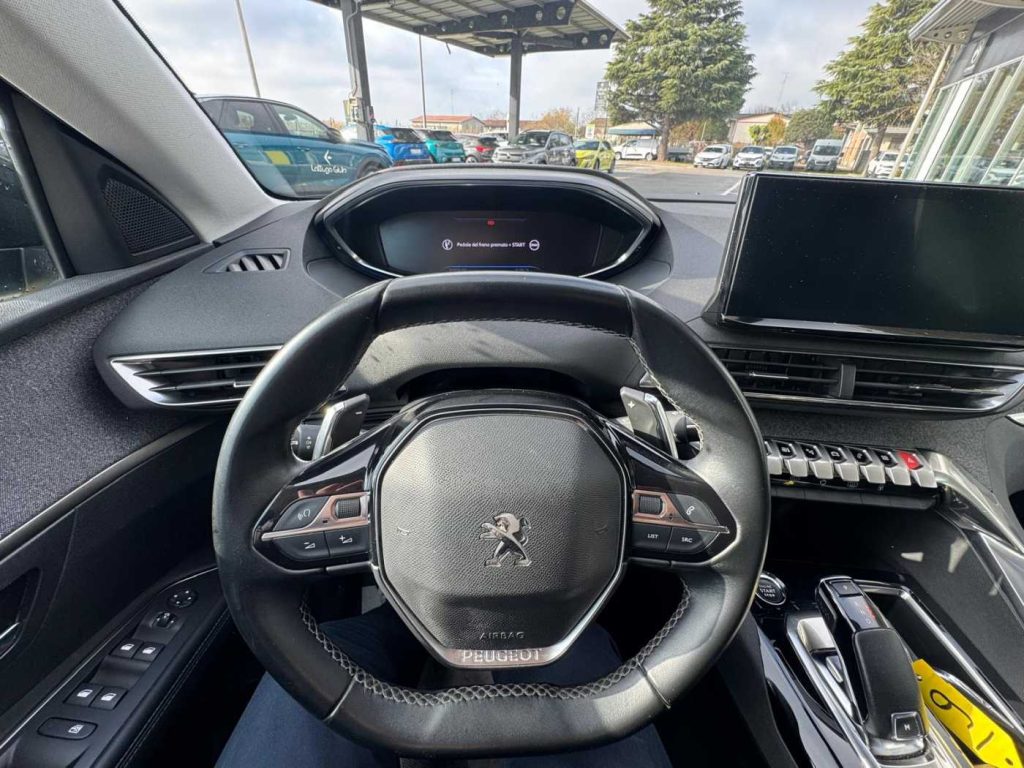 PEUGEOT 3008 BlueHDi 130 S&S EAT8 Allure - 13