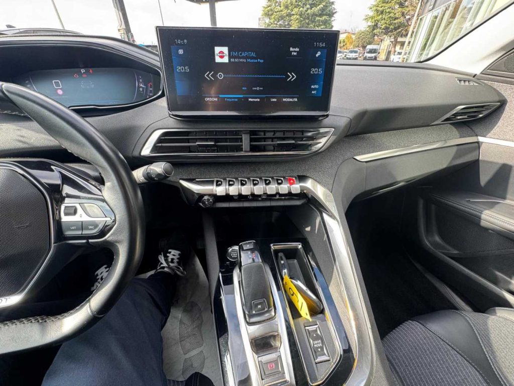 PEUGEOT 3008 BlueHDi 130 S&S EAT8 Allure - 15