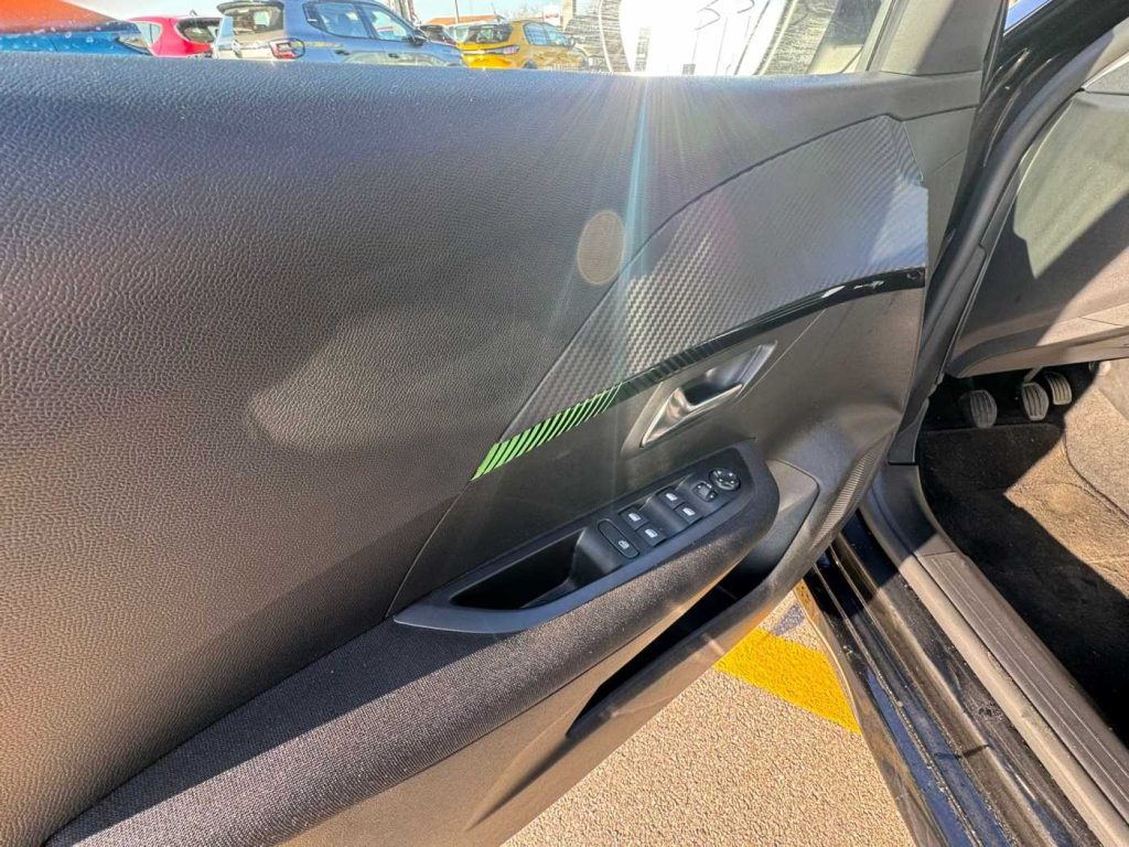 PEUGEOT 208 PureTech 100 Stop&Start 5 porte Active - 11