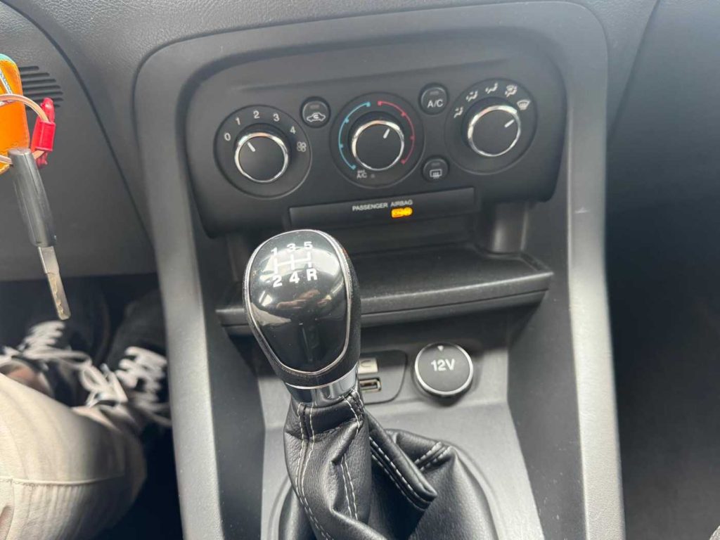 FORD Ka+ 1.2 Ti-VCT 85CV Ultimate - 18