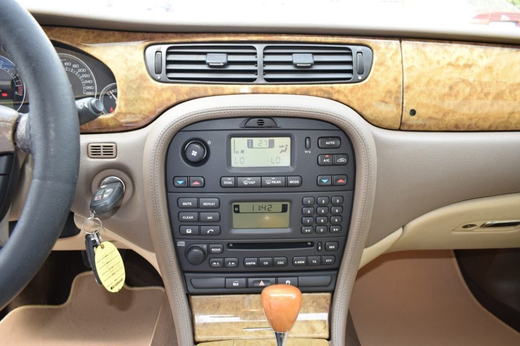 JAGUAR S-Type 2.7 diesel V6 Executive - 16