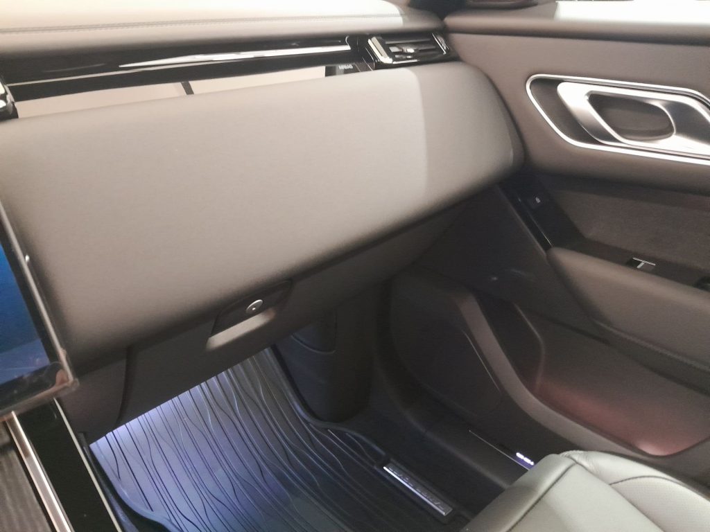 LAND ROVER Range Rover Velar Range Rover Velar 2.0 I4 PHEV 404 CV DYNAMIC  SE I - 13
