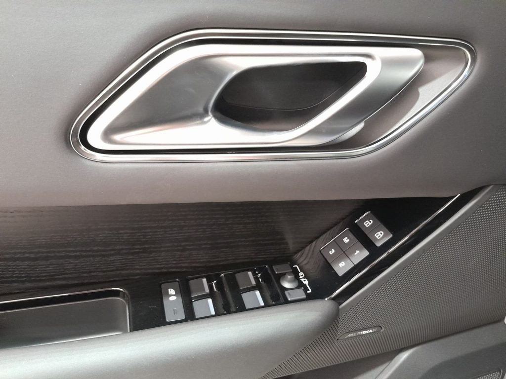 LAND ROVER Range Rover Velar Range Rover Velar 2.0 I4 PHEV 404 CV DYNAMIC  SE I - 18