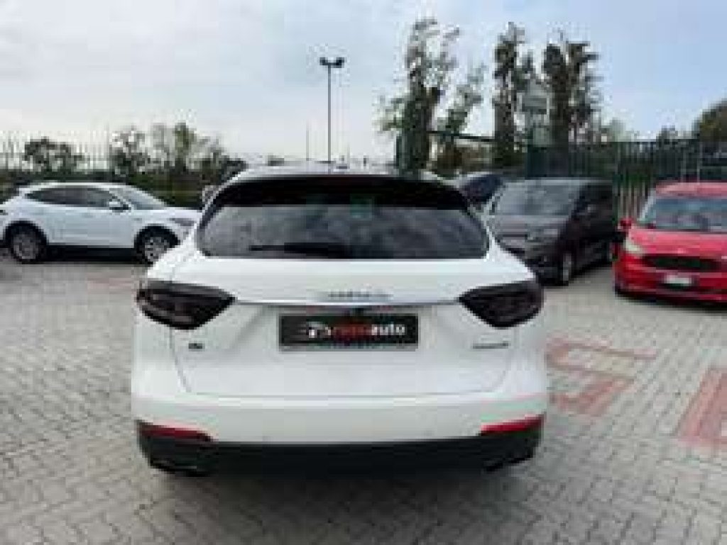 MASERATI Levante 3.0 Q4 V6 350cv auto IVA ESPOSTA - 5