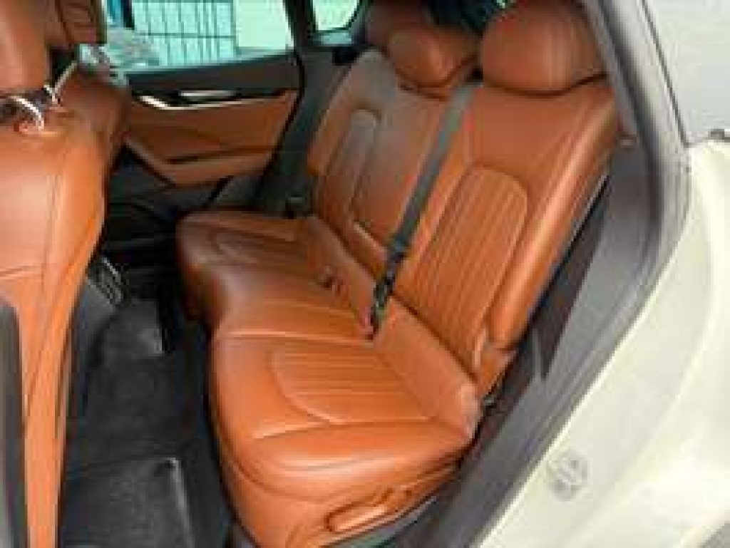 MASERATI Levante 3.0 Q4 V6 350cv auto IVA ESPOSTA - 11