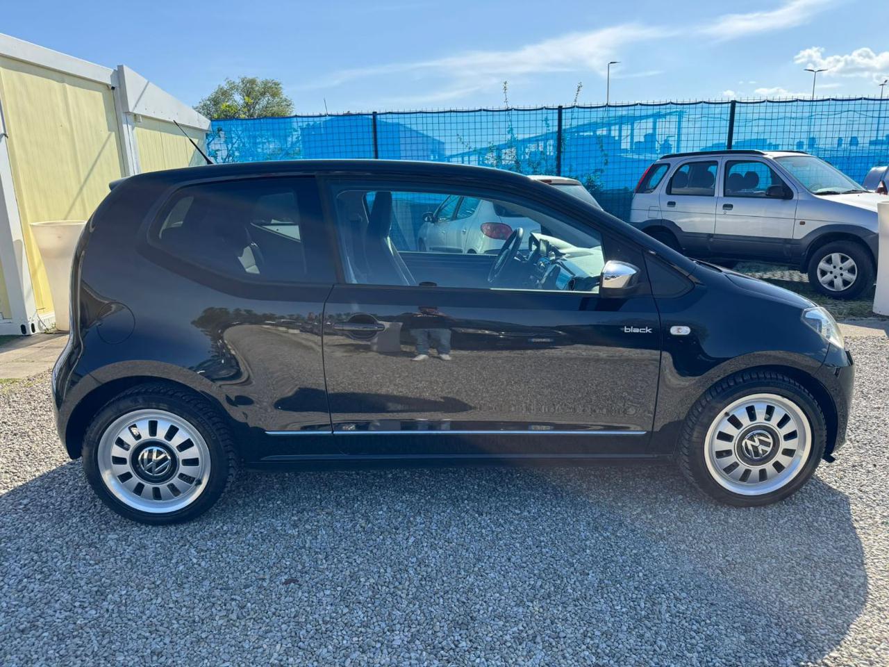 VOLKSWAGEN up! 1.0 75 CV 3 porte high up! - 4