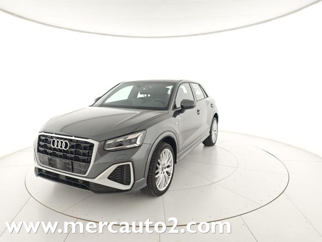 AUDI Q2 Grigio scuro metallizzato
