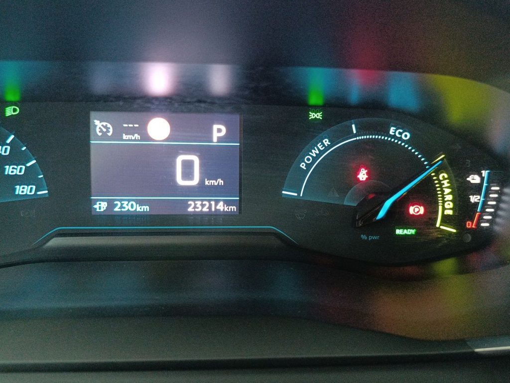 PEUGEOT 2008 motore elettrico 136 CV Active Pack - 15