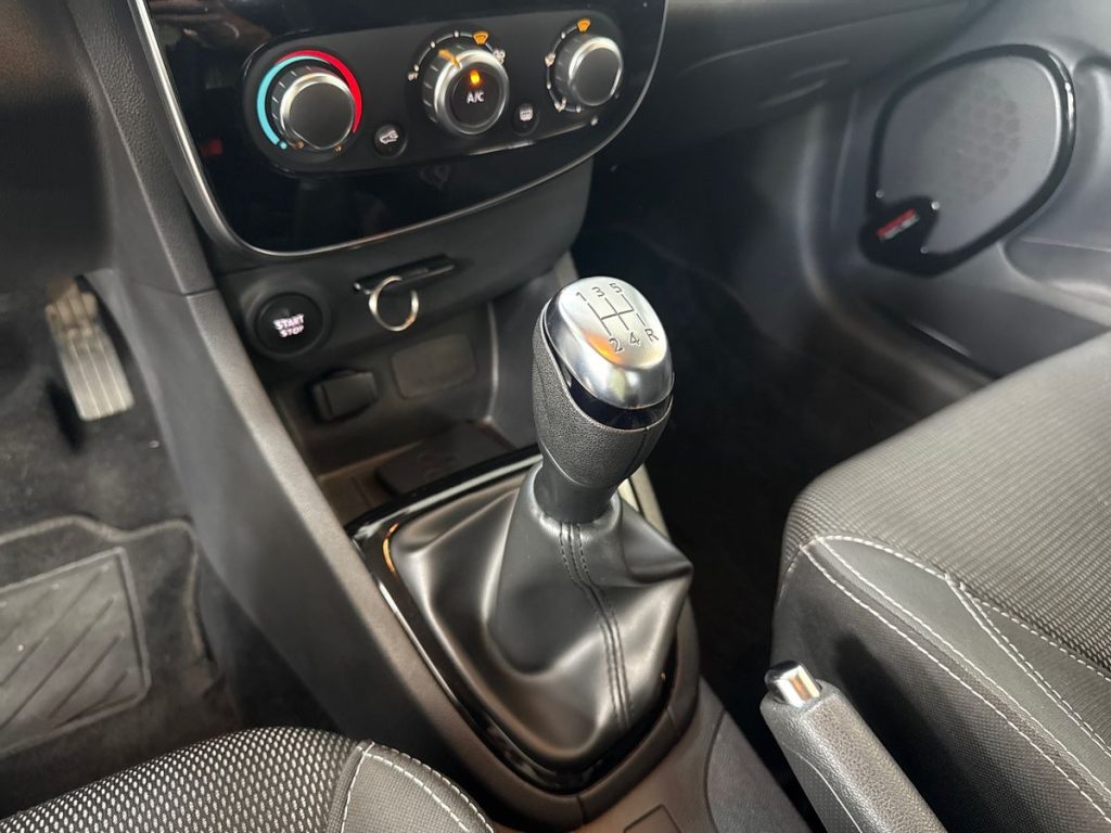 RENAULT Clio dCi 8V 90CV Start&Stop 5 porte Energy Zen - 8