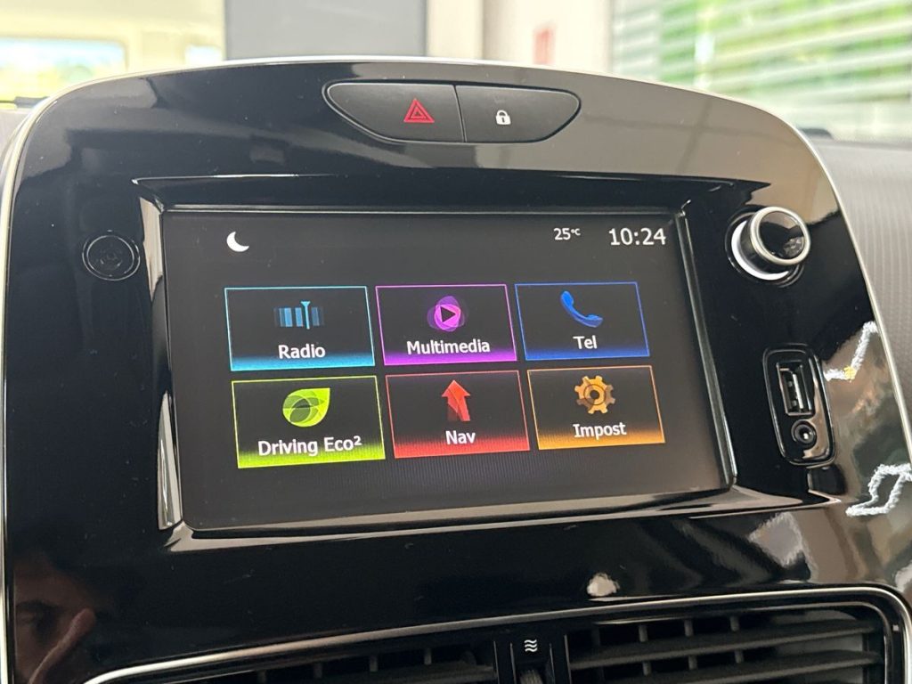 RENAULT Clio dCi 8V 90CV Start&Stop 5 porte Energy Zen - 15