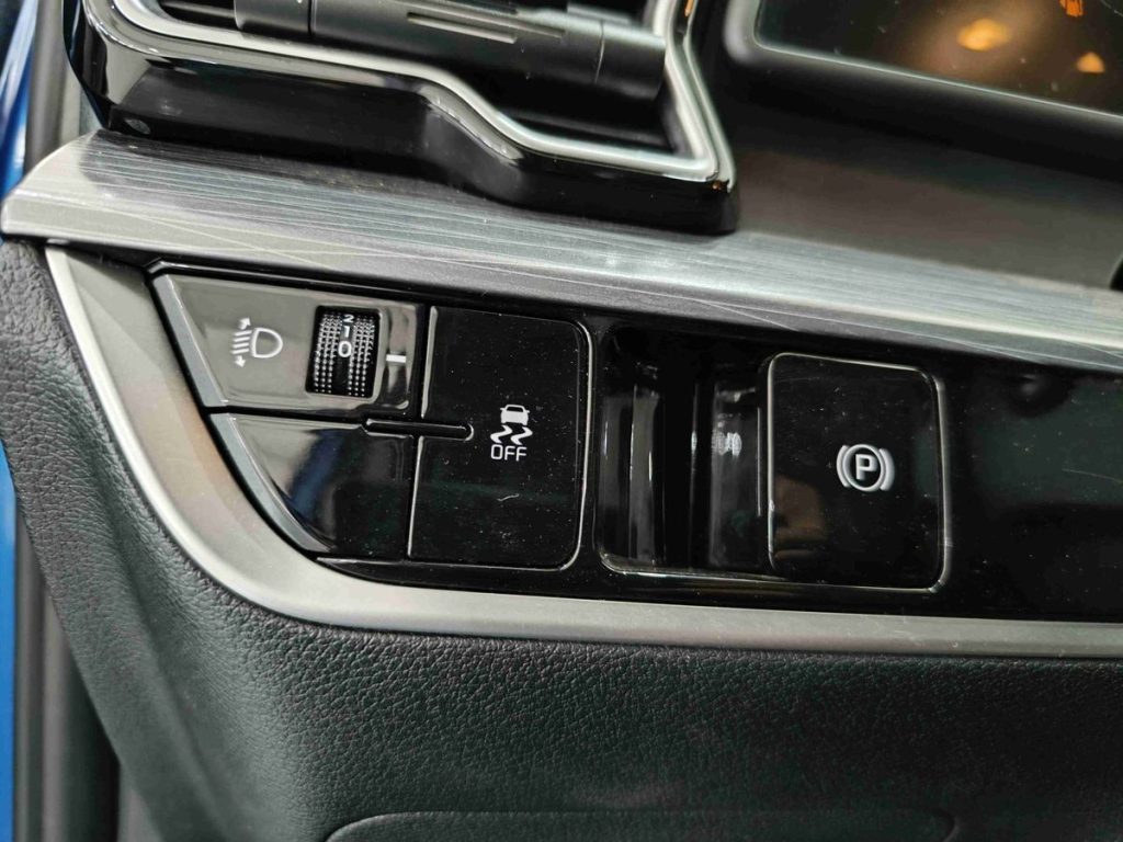 KIA Sportage 1.6 TGDi MHEV DCT Business - 18