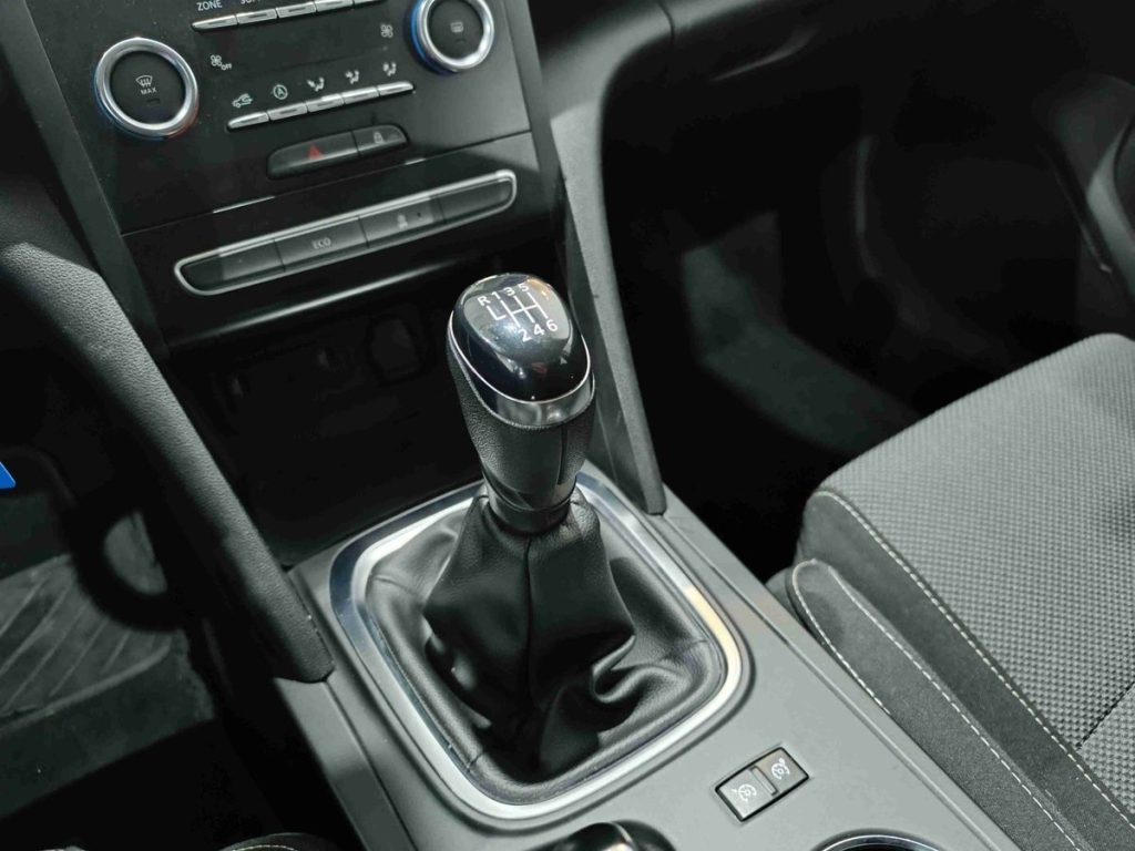 RENAULT Megane Mégane Sporter Blue dCi 115 CV Business - 8