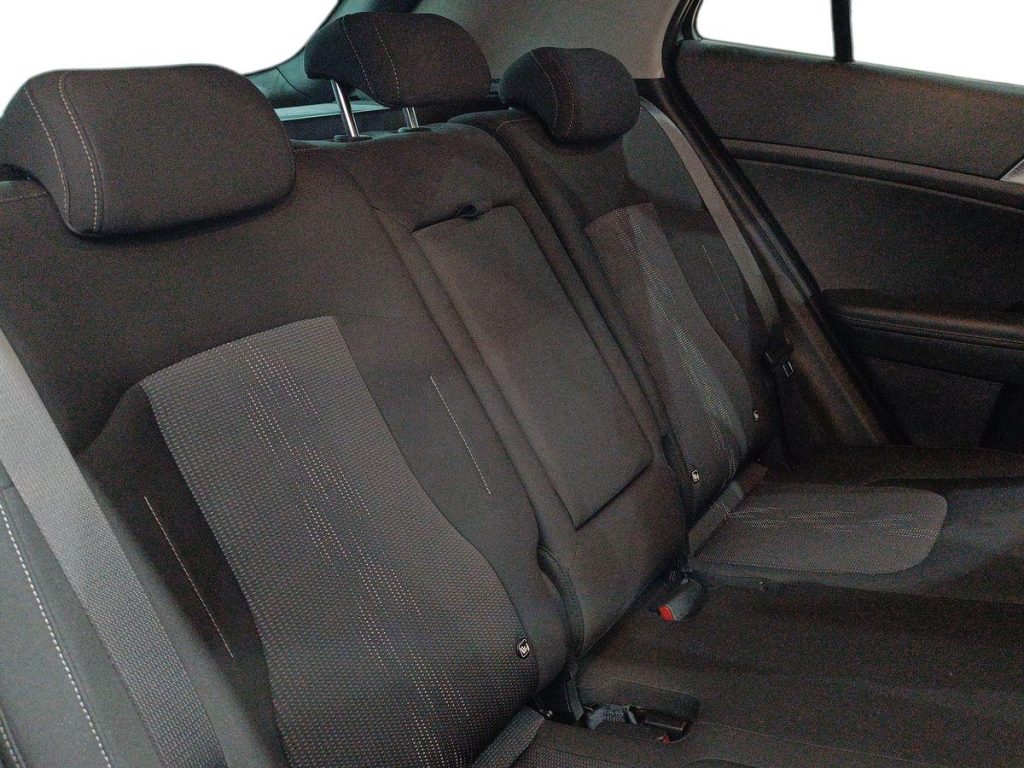 KIA Sportage 1.6 CRDi MHEV DCT Style - 11