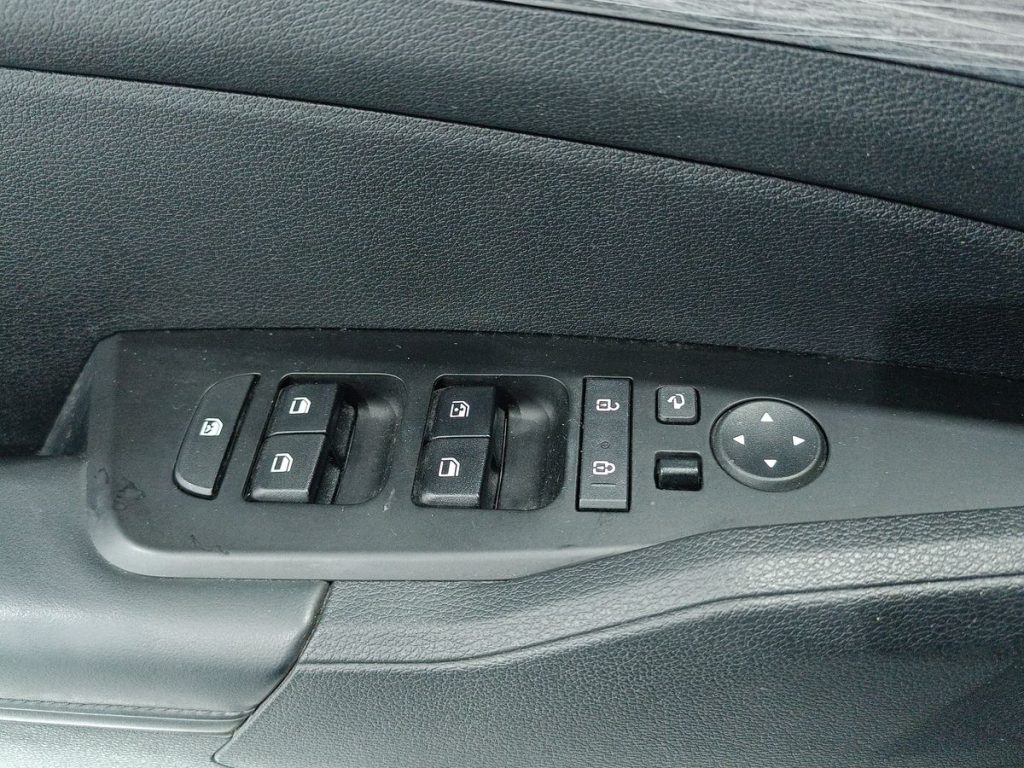 KIA Sportage 1.6 CRDi MHEV DCT Style - 20