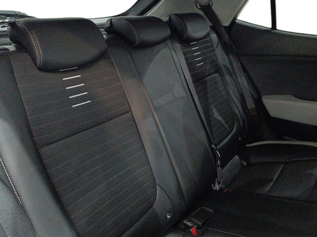 KIA Stonic 1.0 T-GDi 100 CV MHEV MT Black Edition - 11