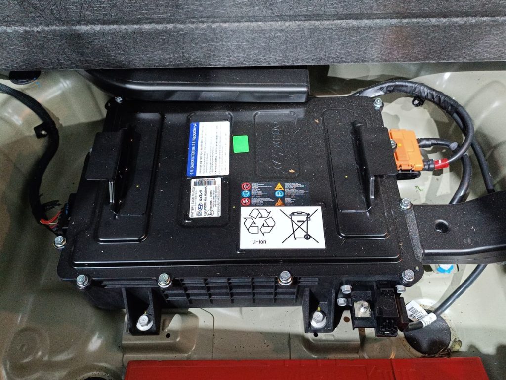 KIA Stonic 1.0 T-GDi 100 CV MHEV MT Black Edition - 13